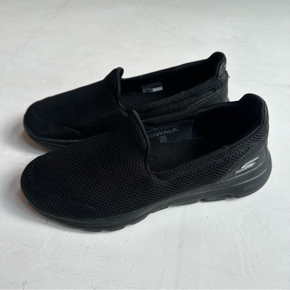 Skechers Go Walk Black Walking Slip On Sneakers - Picture 4 of 7